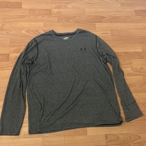 UA Gray long sleeve loose fit heat gear